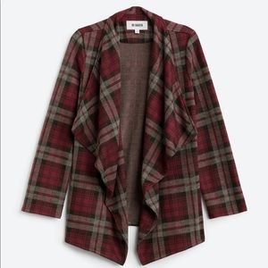 NWT BB Dakota burgundy/gray/black plaid flannel open front cardigan size M